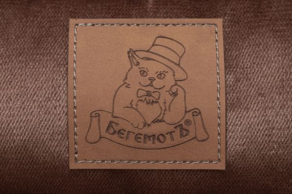 Лежак для котів та собак коричневий